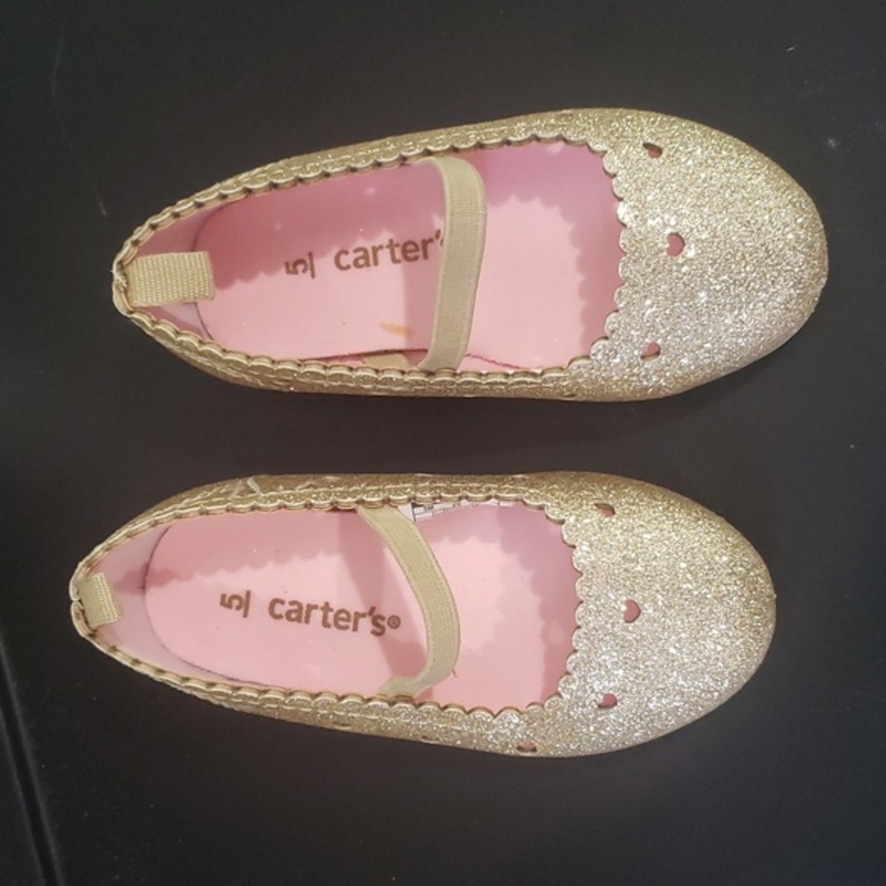 Gold‎ glittery girl shoes size 5